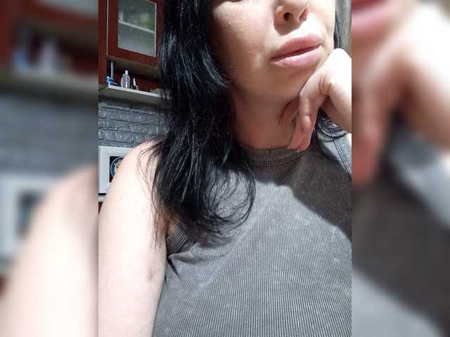 RinaRebbel's BongaCams show and profile