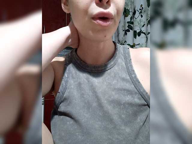 RinaRebbel's BongaCams show and profile