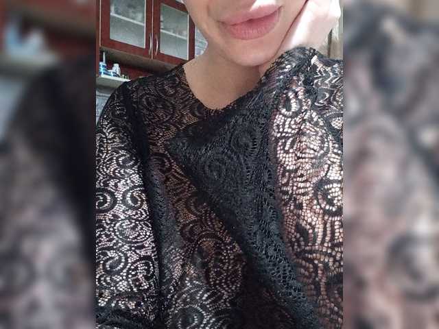 RinaRebbel's BongaCams show and profile