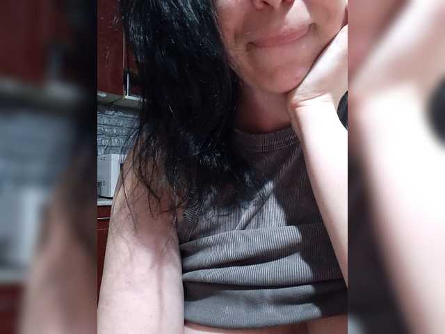 RinaRebbel's BongaCams show and profile