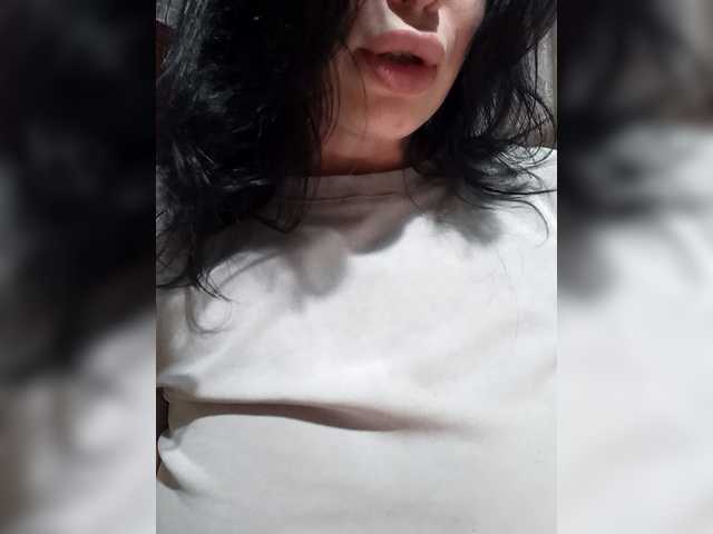 RinaRebbel's BongaCams show and profile