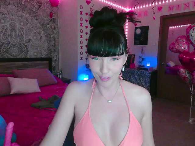 MaciMay's BongaCams show and profile