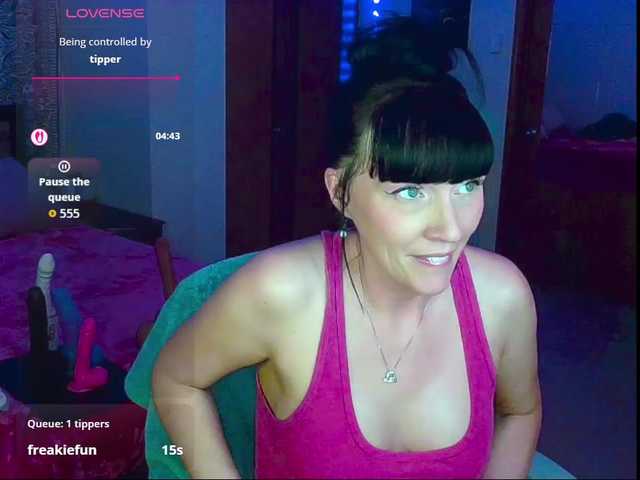 MaciMay's BongaCams show and profile