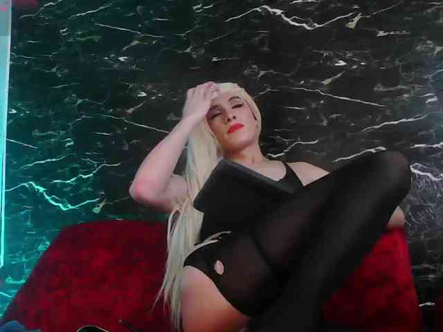 crislingery-doll Live Webcam on BongaCams