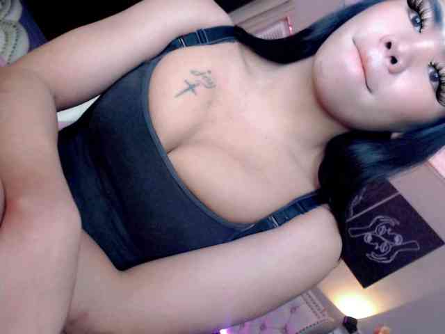 BeautifulLust Live Webcam on {site_name}