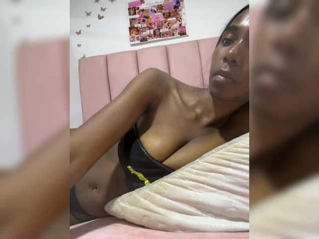 Kyllie's BongaCams show and profile