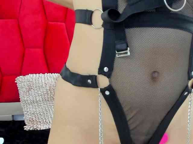 ScarletClaire webcam