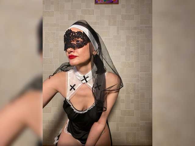 Monro – webcam model profile photo