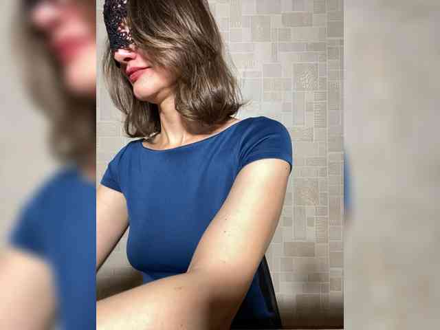 Monro Live Webcam on BongaCams