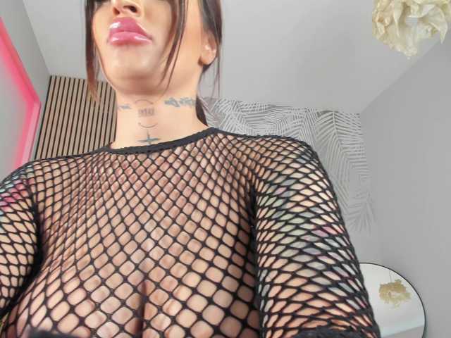 Jessy-Cruzz's BongaCams show and profile