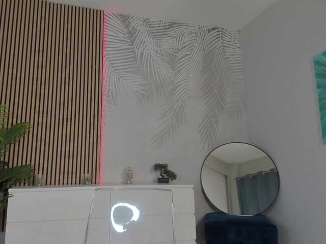 Jessy-Cruzz's BongaCams show and profile