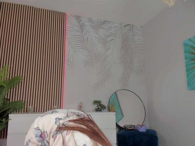 Jessy-Cruzz's BongaCams show and profile