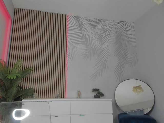 Jessy-Cruzz's BongaCams show and profile