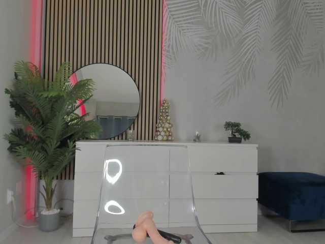 Jessy-Cruzz's BongaCams show and profile