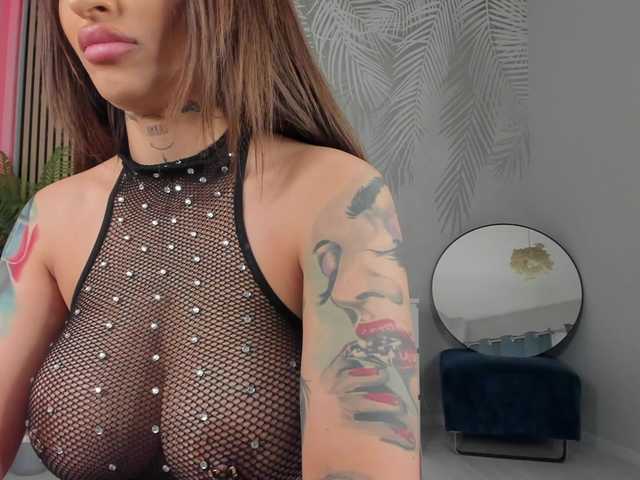 Jessy-Cruzz Live Cam on BongaCams