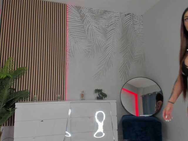 Jessy-Cruzz's BongaCams show and profile