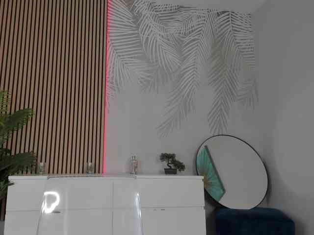 Jessy-Cruzz Live Webcam on BongaCams