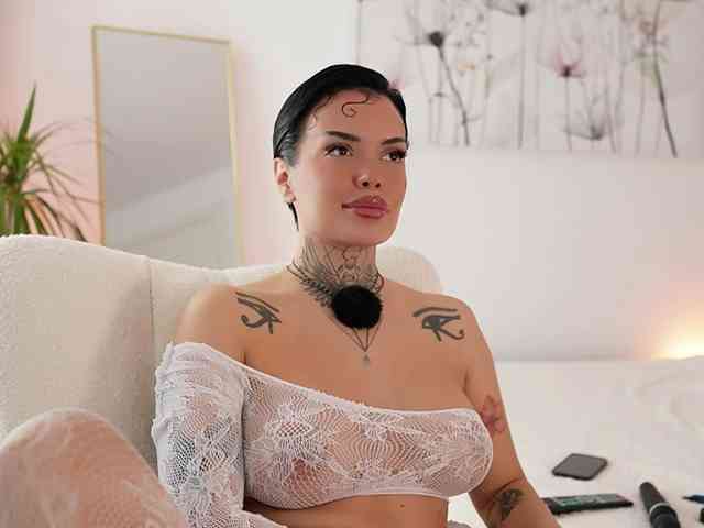 madnesshailey webcam