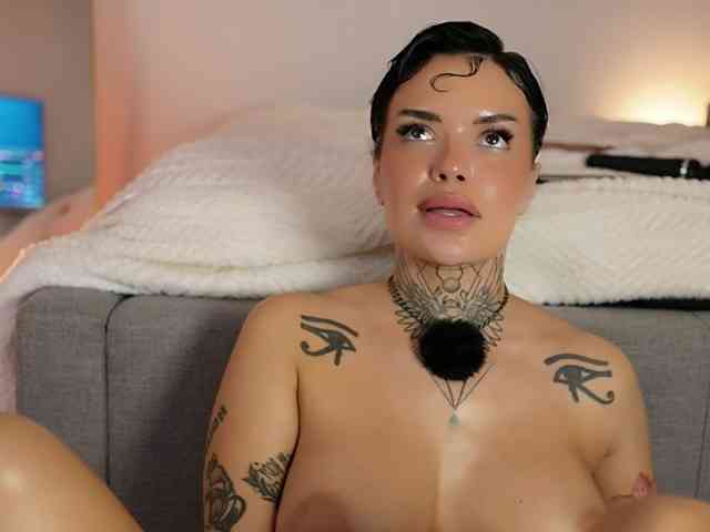 madnesshailey webcam