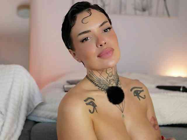 madnesshailey webcam