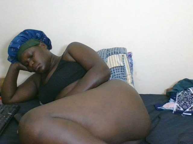 Ebonyblack28's BongaCams show and profile