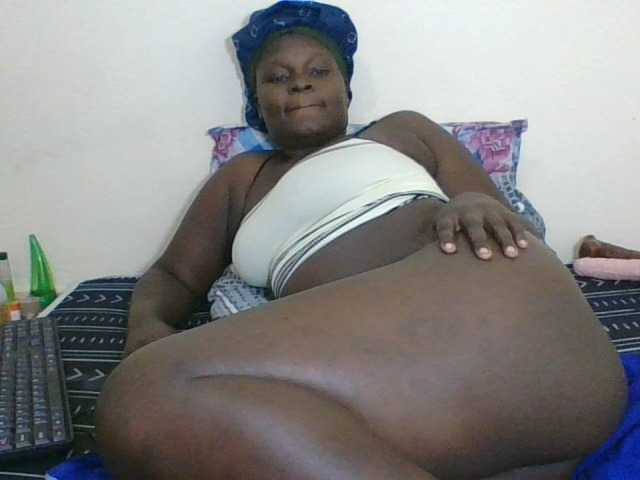 Ebonyblack28's BongaCams show and profile