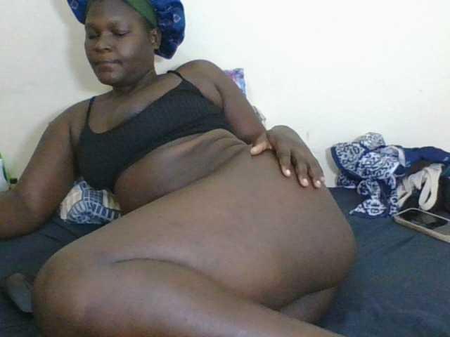 Ebonyblack28's BongaCams show and profile