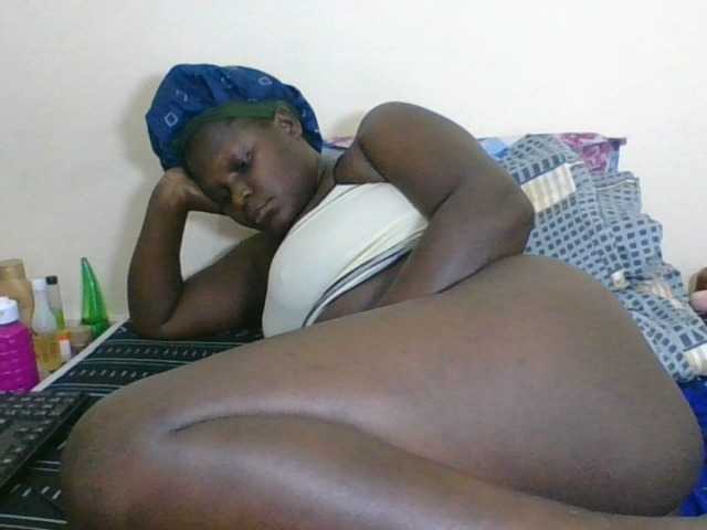 Ebonyblack28's BongaCams show and profile