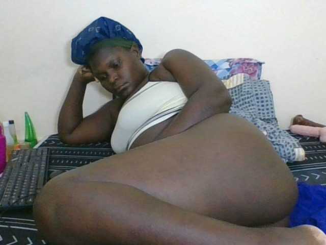 Ebonyblack28's BongaCams show and profile