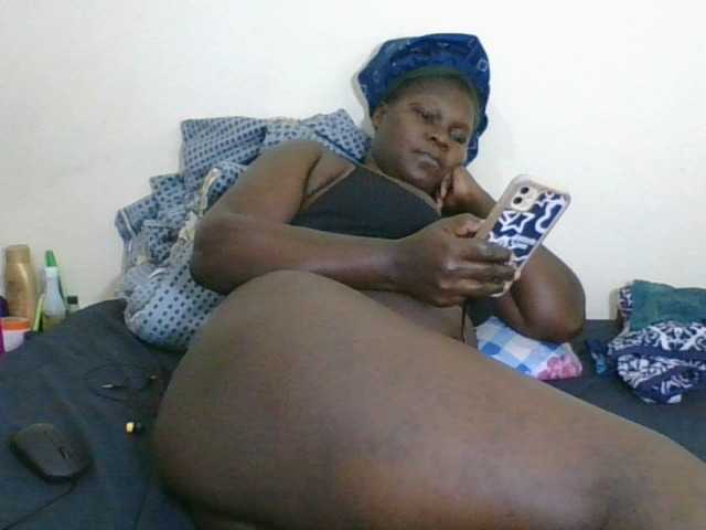 Ebonyblack28 from BongaCams is Freechat