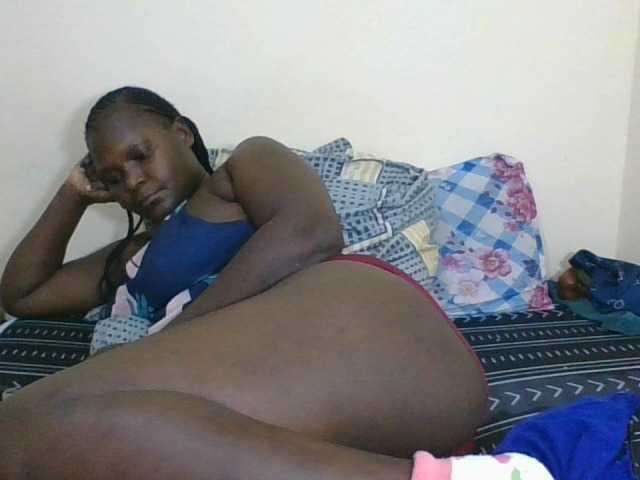 Ebonyblack28 Live Cam on BongaCams