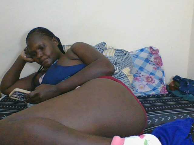 Ebonyblack28 live cam profile