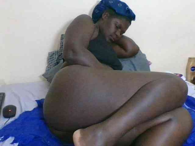 Ebonyblack28 Live Webcam on BongaCams