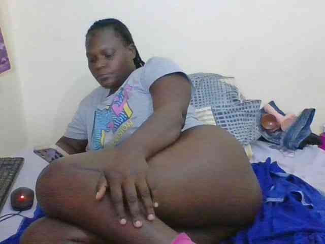 Ebonyblack28 Ebonyblack28