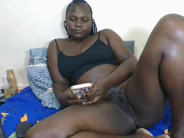 Ebonyblack28 Live Webcam on BongaCams