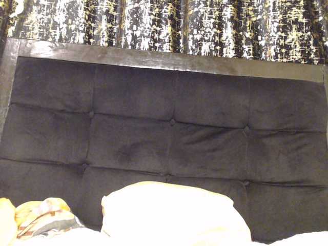 Empressvee25's BongaCams show and profile