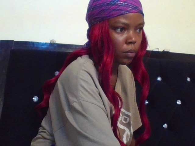 Empressvee25's BongaCams show and profile