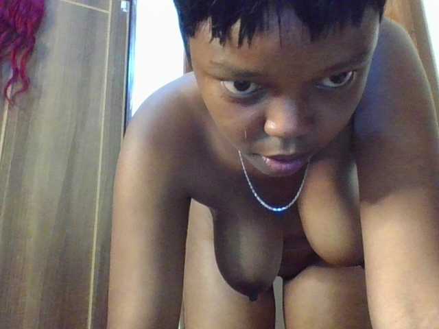 Empressvee25 live cam profile