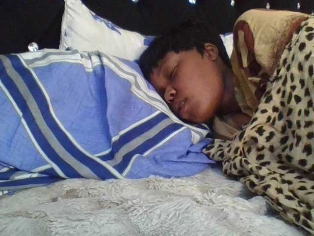 Empressvee25's BongaCams show and profile