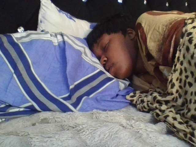 Empressvee25's BongaCams show and profile