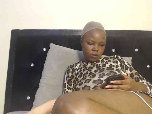 Empressvee25 Empressvee25