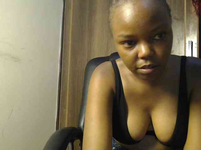 Empressvee25 Empressvee25