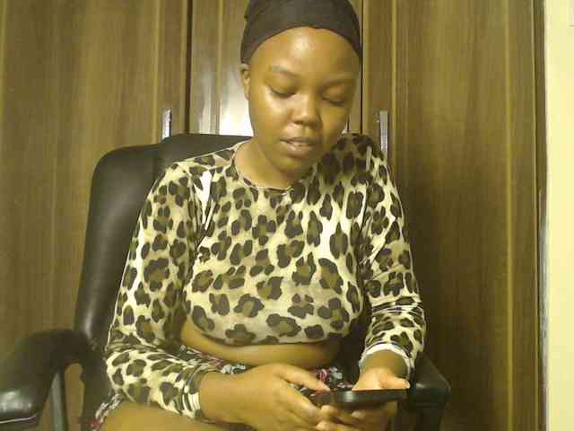 Empressvee25 Empressvee25