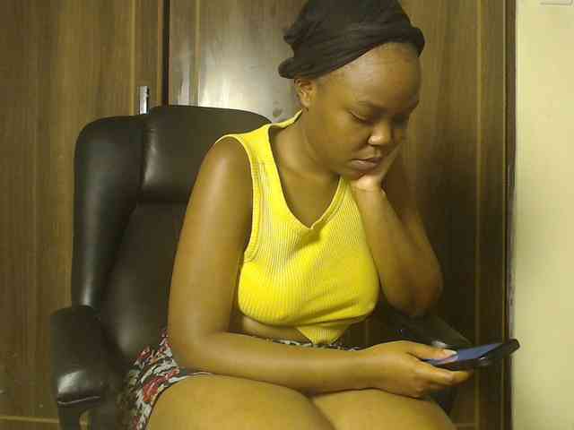 Empressvee25 Empressvee25