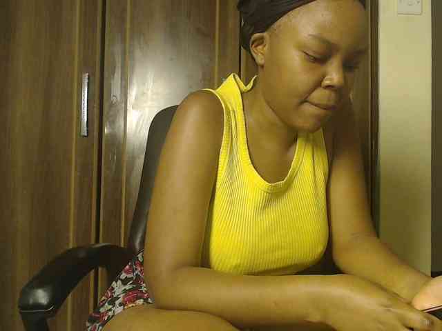 Empressvee25 Empressvee25