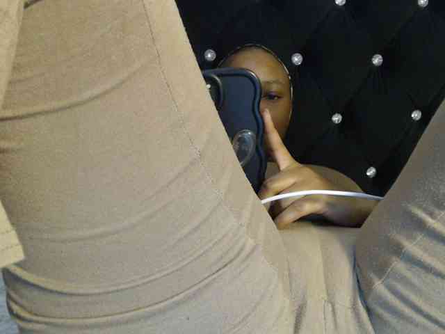 Empressvee25 Empressvee25