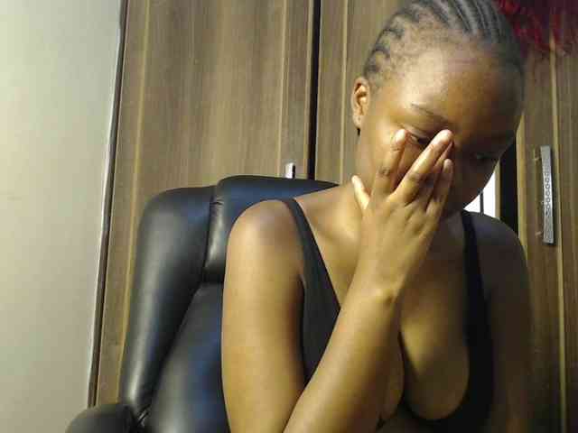 Empressvee25 Empressvee25