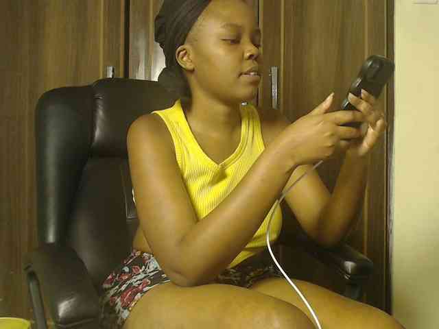 Empressvee25 Empressvee25