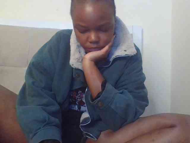 Empressvee25 Empressvee25