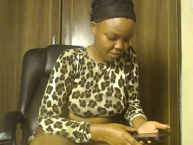 Empressvee25 Empressvee25